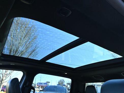 Used 2019 RAM 1500 Sport w/ Leather & Sound Group image 9