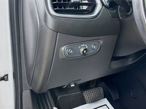 Used 2021 Chevrolet Equinox LT FWD image 10