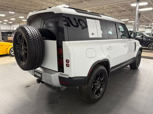 Used 2024 Land Rover Defender 110 S image 4