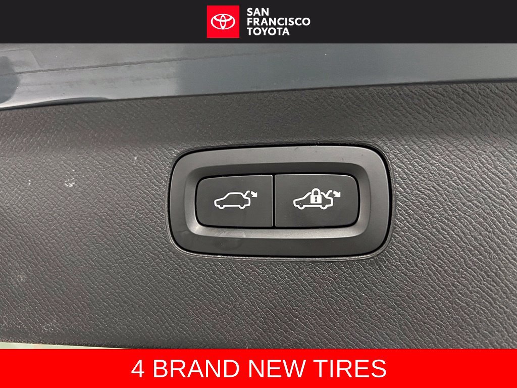 Used 2020 Volvo XC90 T6 Momentum w/ Protection Package Premier AWD/4WD image 41