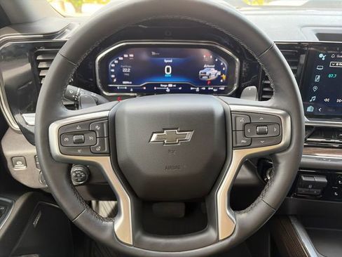 Used 2024 Chevrolet Silverado 1500 LT Trail Boss w/ Convenience Package II AWD/4WD image 28