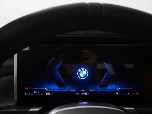 Certified 2025 BMW 740i RWD image 19