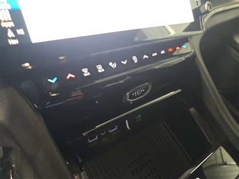 New 2026 Jeep Grand Cherokee Laredo image 22