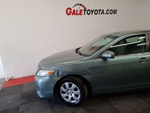 Used 2011 Toyota Camry Base image 4