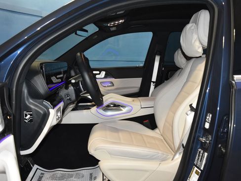 Certified 2025 Mercedes-Benz GLS 450 4MATIC image 8