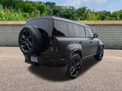 New 2026 Land Rover Defender 110 OCTA image 4