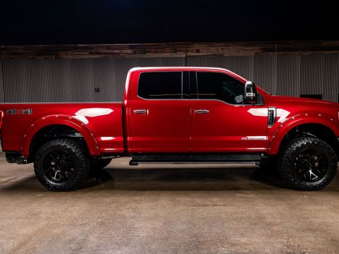 Used 2021 Ford F250 XLT w/ XLT Premium Package image 11