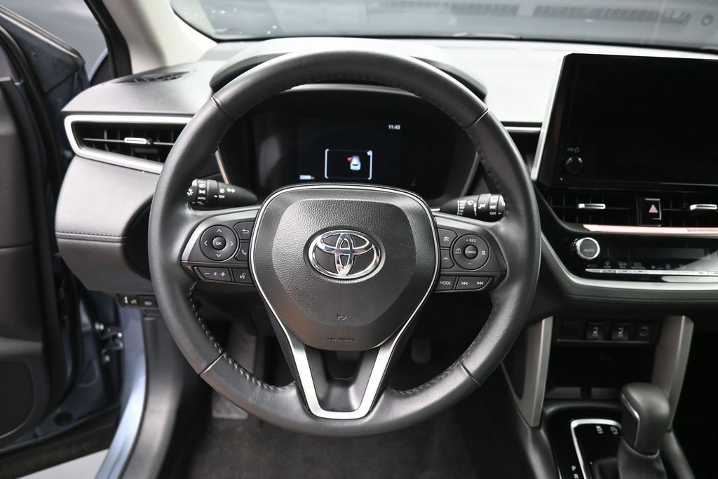 Used 2024 Toyota Corolla Cross XLE w/ Black Badges Package (TMS) AWD/4WD image 15
