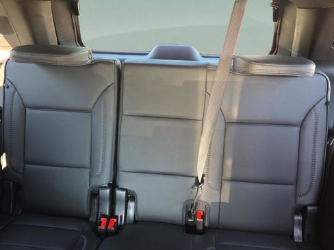 Certified 2025 GMC Yukon Denali image 12