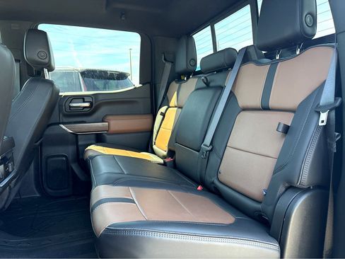 Used 2022 Chevrolet Silverado 1500 High Country w/ Technology Package image 25