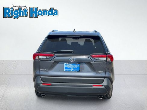 Used 2025 Toyota RAV4 XLE Premium AWD/4WD image 9
