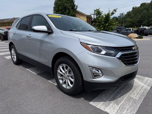 Used 2021 Chevrolet Equinox LT AWD/4WD image 3