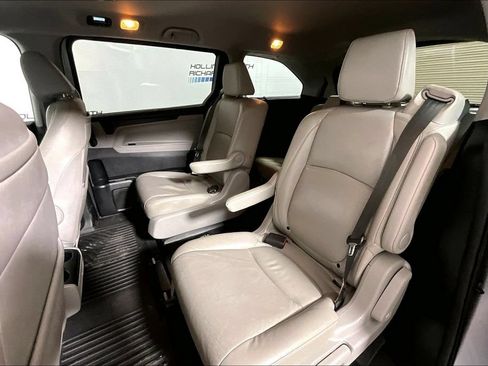 Used 2022 Honda Odyssey Touring image 21