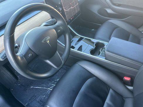 Used 2018 Tesla Model 3 Long Range image 10