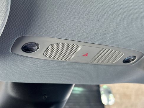 Used 2021 Tesla Model Y Long Range image 23