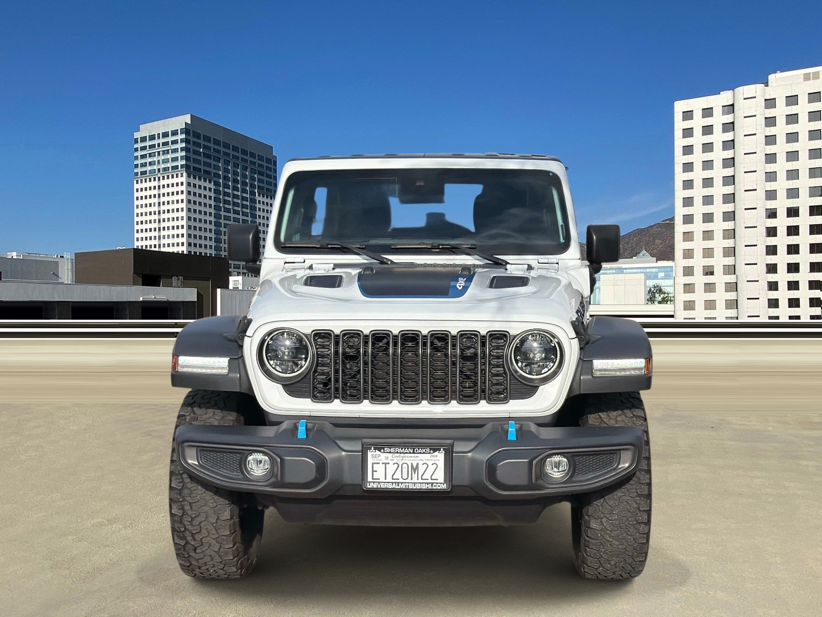 Used 2024 Jeep Wrangler Unlimited Rubicon 4xe AWD/4WD image 2