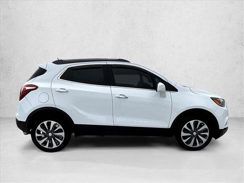 Used 2022 Buick Encore Preferred image 5