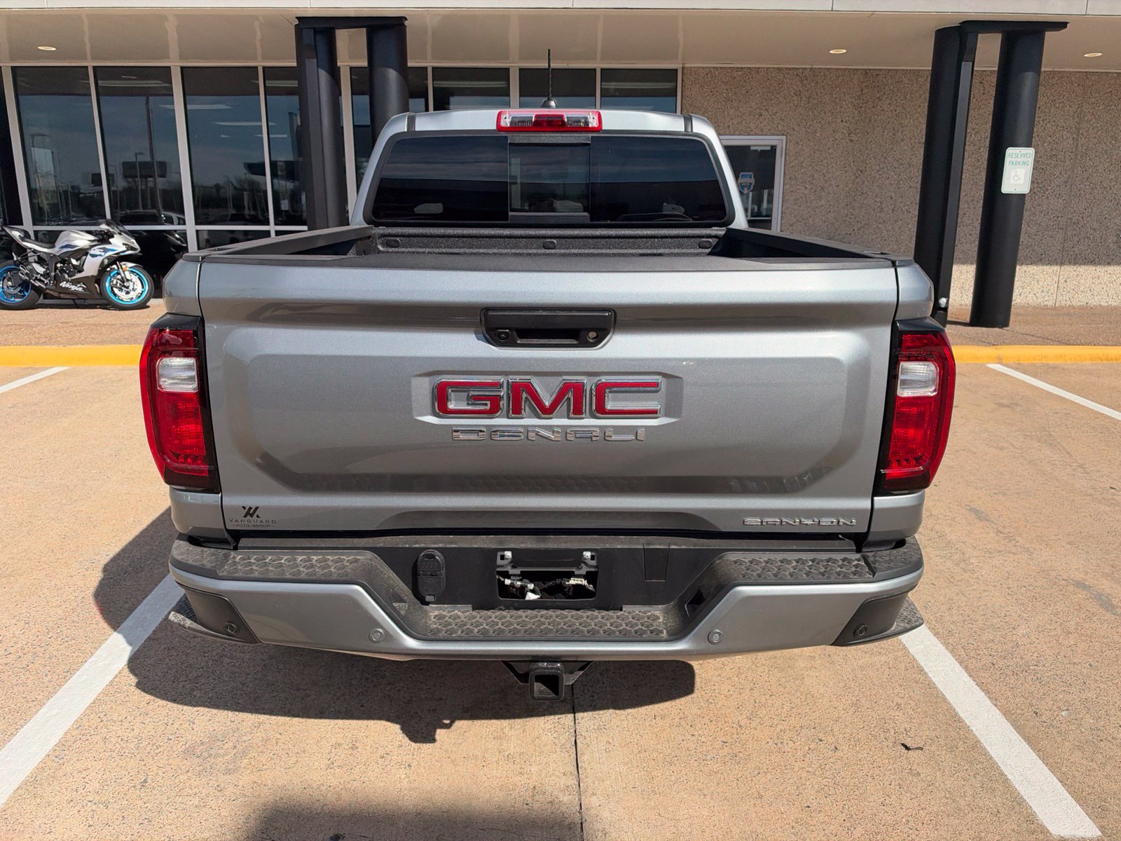 Used 2026 GMC Canyon Denali AWD/4WD image 6