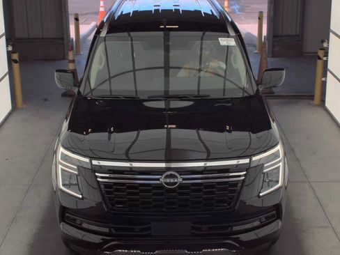 Used 2025 Nissan Armada SV AWD/4WD image 2