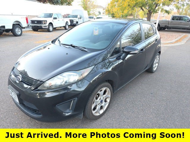 Used 2013 Ford Fiesta Titanium w/ Black Sport Appearance Pkg FWD image 1