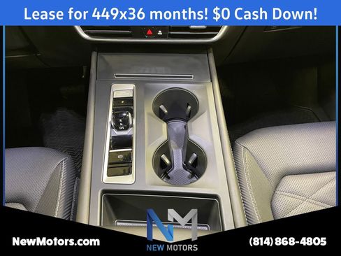 Used 2025 Volkswagen Atlas Cross Sport SE image 11