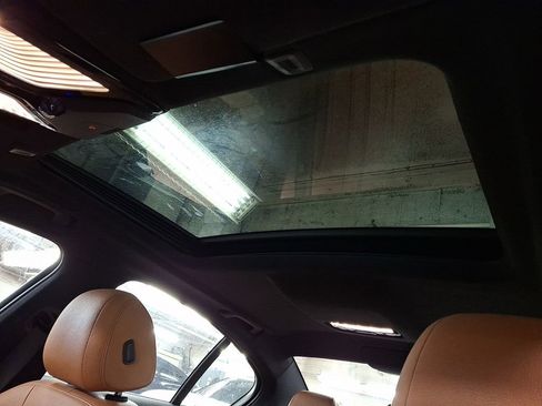 Used 2018 BMW 530i xDrive image 10