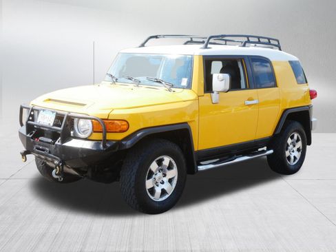 Used 2007 Toyota FJ Cruiser 4WD image 3