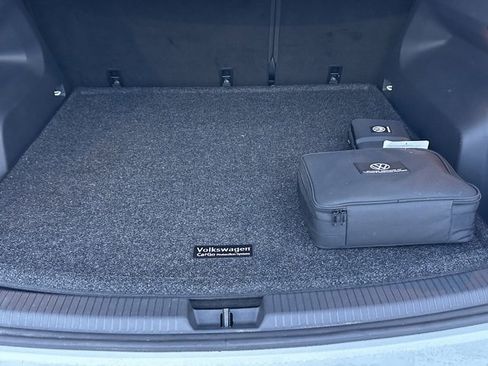 Used 2021 Volkswagen Atlas Cross Sport SEL image 19