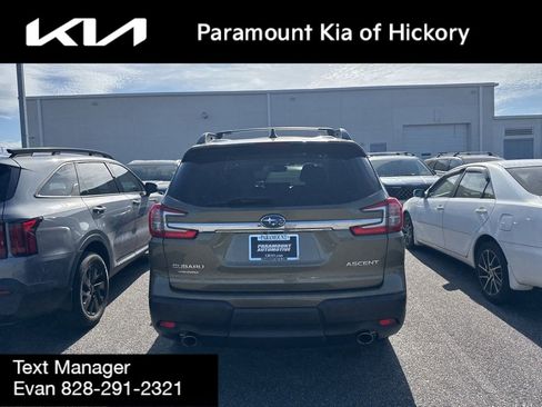 Used 2023 Subaru Ascent Premium w/ Convenience Package image 7