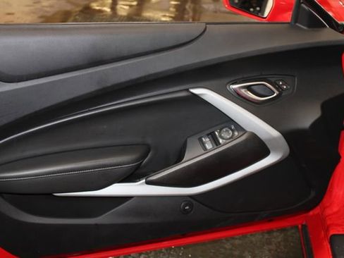 Used 2019 Chevrolet Camaro SS RWD image 21