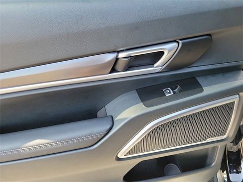 Used 2025 Kia Telluride S image 14