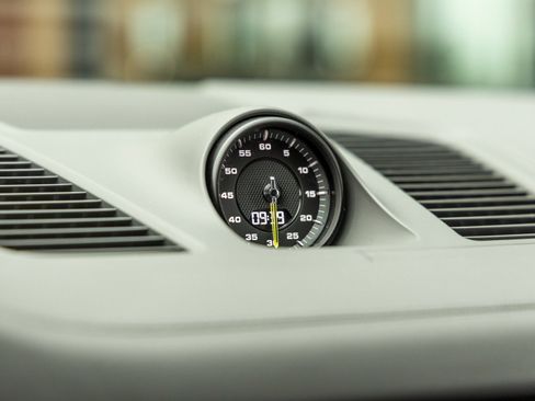 Certified 2022 Porsche Cayenne Turbo S image 30