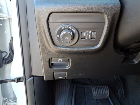 Used 2022 Jeep Grand Cherokee L Limited w/ Trailer Tow Group (B) image 17