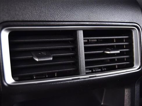 New 2026 Volkswagen Atlas Cross Sport SE image 23