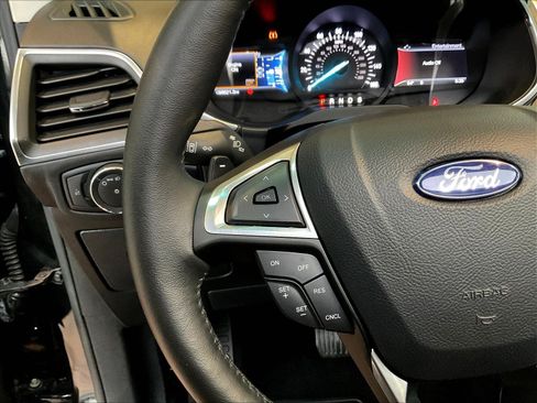 Used 2015 Ford Edge Titanium w/ Equipment Group 302A FWD image 11