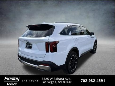Certified 2025 Kia Sorento SX FWD image 3