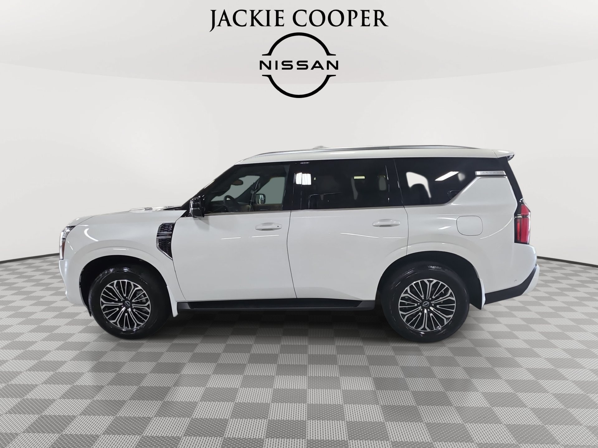 New 2026 Nissan Armada SL w/ Captain's Chari Seat Package AWD/4WD image 8