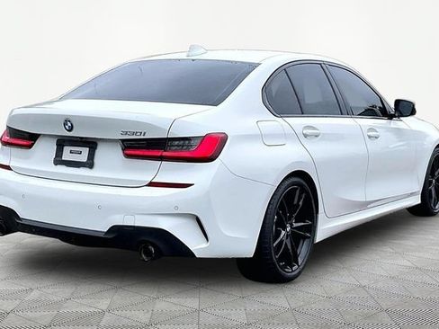 Used 2021 BMW 330i Sedan w/ M Sport Package RWD image 5