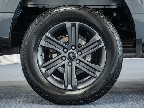 Certified 2023 Ford F150 Lariat w/ Equipment Group 502A High image 25