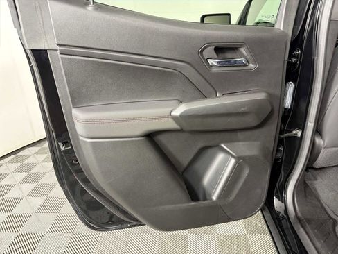 Used 2024 Chevrolet Colorado Z71 w/ Z71 Convenience Package 2 image 19