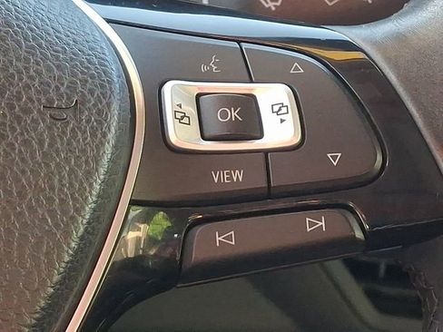 Used 2019 Volkswagen Jetta SEL w/ Cold Weather Package FWD image 22