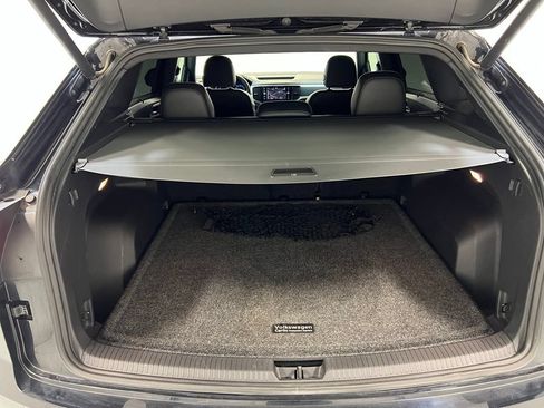 Used 2021 Volkswagen Atlas Cross Sport SEL Premium AWD/4WD image 31