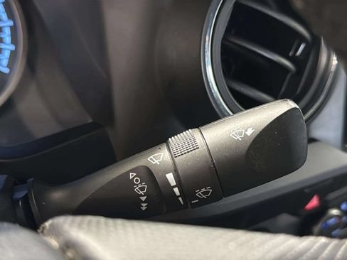 Used 2019 Toyota Tacoma SR5 AWD/4WD image 33