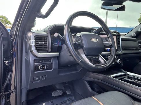 Used 2023 Ford F450 Platinum w/ FX4 Off-Road Package image 36