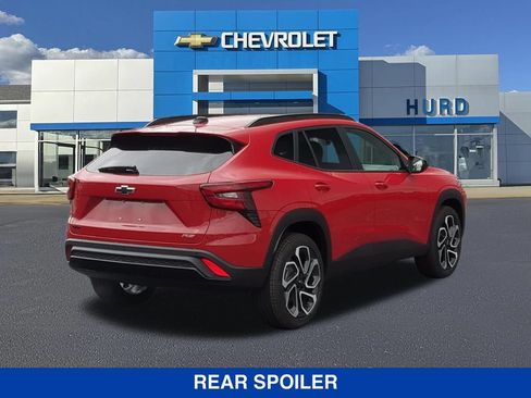 New 2026 Chevrolet Trax RS w/ Sunroof Package FWD image 4