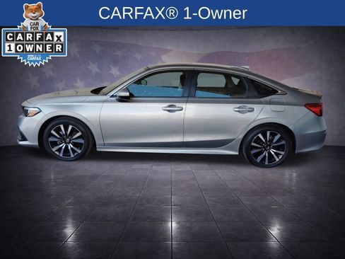 Used 2022 Honda Civic EX image 2