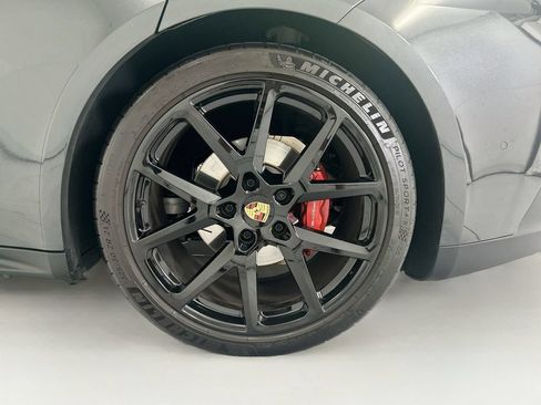Certified 2025 Porsche Panamera 4 AWD/4WD image 31