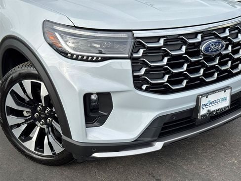 Used 2025 Ford Explorer Platinum w/ LUX Leather Package AWD/4WD image 3