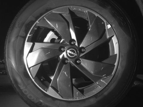 Used 2025 Nissan Rogue SV image 15