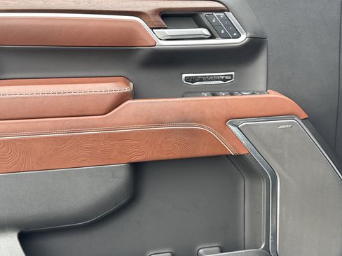 Used 2024 GMC Sierra 1500 Denali Ultimate image 14